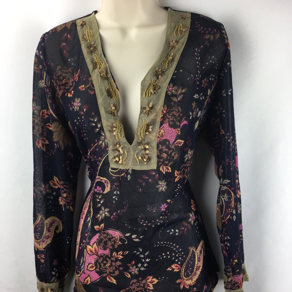 Whites Stag floral Lace Long Sleeve Blouse